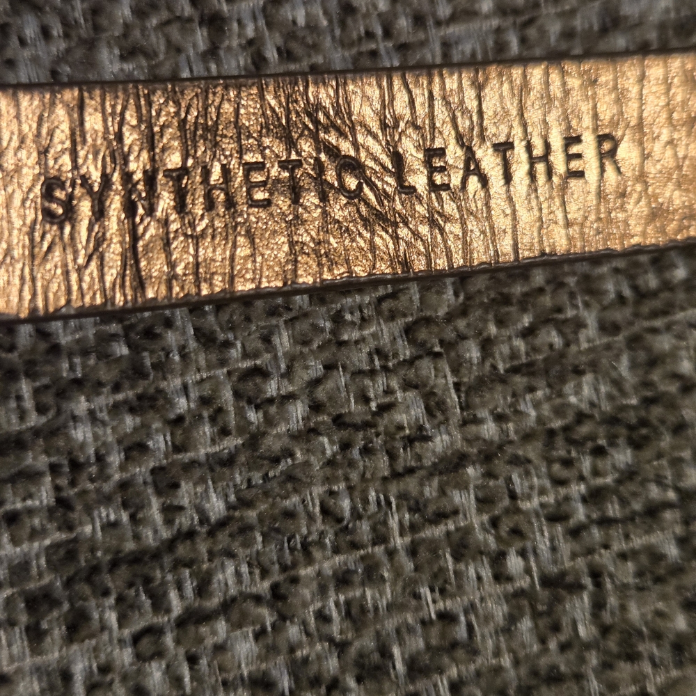 Michael Kors Cream MBag with Gold Chain - Picture 12 of 13